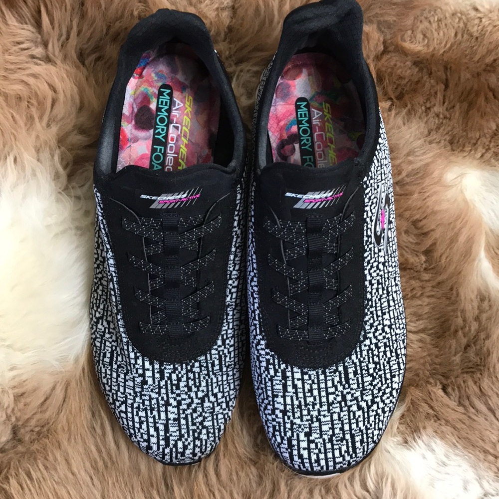 Skechers Slip On Sneakers